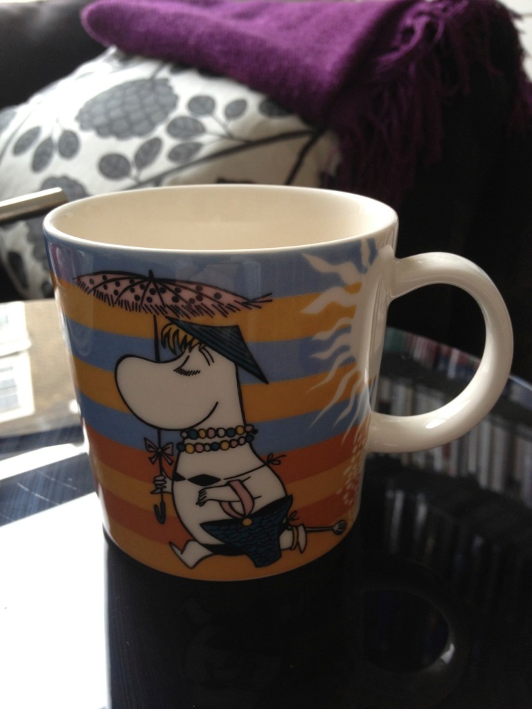 ... and enjoyed with coffee from a Moomin mug. Pefection!